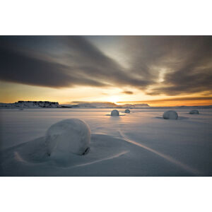 Umělecká fotografie Snow bales, Bragi Ingibergsson, (40 x 26.7 cm)