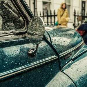 Umělecká fotografie London Rain, Riccardo Berg, (40 x 40 cm)