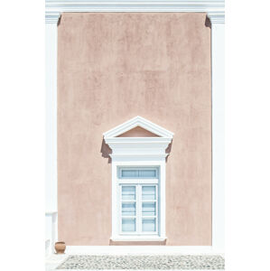 Umělecká fotografie Pink wall and a pediment, Linda Wride, (26.7 x 40 cm)
