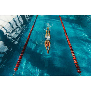 Umělecká fotografie View from above of woman swimming, Oleg Breslavtsev, (40 x 26.7 cm)