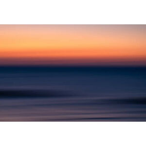 Umělecká fotografie Vivid colors of Mediterranean sunset. Abstract, kolderal, (40 x 26.7 cm)