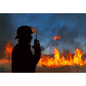 Umělecká fotografie Fireman on radio, Grant Faint, (40 x 26.7 cm)