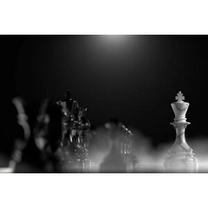 Umělecká fotografie Chess pieces on a chessboard, Muhammad Owais Khan, (40 x 26.7 cm)
