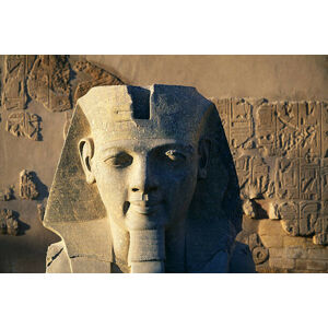 Umělecká fotografie Colossal Head of Ramesses at Temple of Luxor, Atlantide Phototravel, (40 x 26.7 cm)