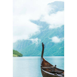 Umělecký tisk Old wooden viking boat in norwegian nature, Voyagerix, (26.7 x 40 cm)