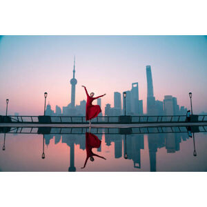 Umělecká fotografie Free Ballet woman dancing at Shanghai, Yaorusheng, (40 x 26.7 cm)
