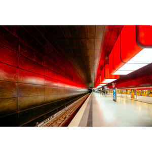 Umělecká fotografie Illuminated subway station in Hamburg, Germany, Alexander Spatari, (40 x 26.7 cm)