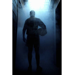 Umělecká fotografie Football player entering steam room, rear view, Photo and Co, (26.7 x 40 cm)