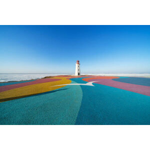 Umělecká fotografie Colorful road by the sea, zhengshun tang, (40 x 26.7 cm)