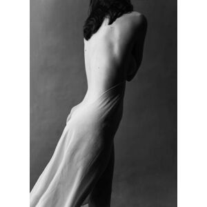 Umělecká fotografie Naked young woman covering with wrap, Igor Ustynskyy, (30 x 40 cm)