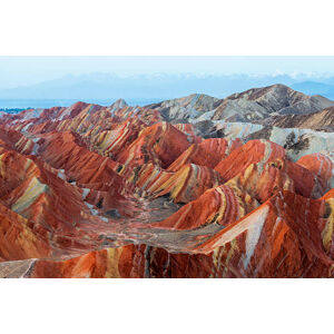 Umělecká fotografie Colorful mountain in Danxia landform in, Ratnakorn Piyasirisorost, (40 x 26.7 cm)