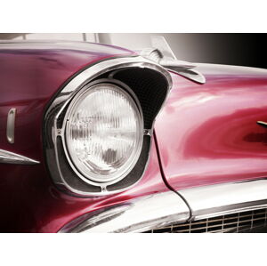 Umělecká fotografie American classic car Bel Air 1957 Headlight, Beate Gube, (40 x 30 cm)