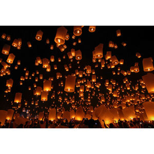 Umělecká fotografie Floating Lanterns, Vichaya, (40 x 26.7 cm)