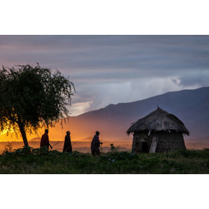 Umělecká fotografie Masai Village, Dan Mirica, (40 x 26.7 cm)